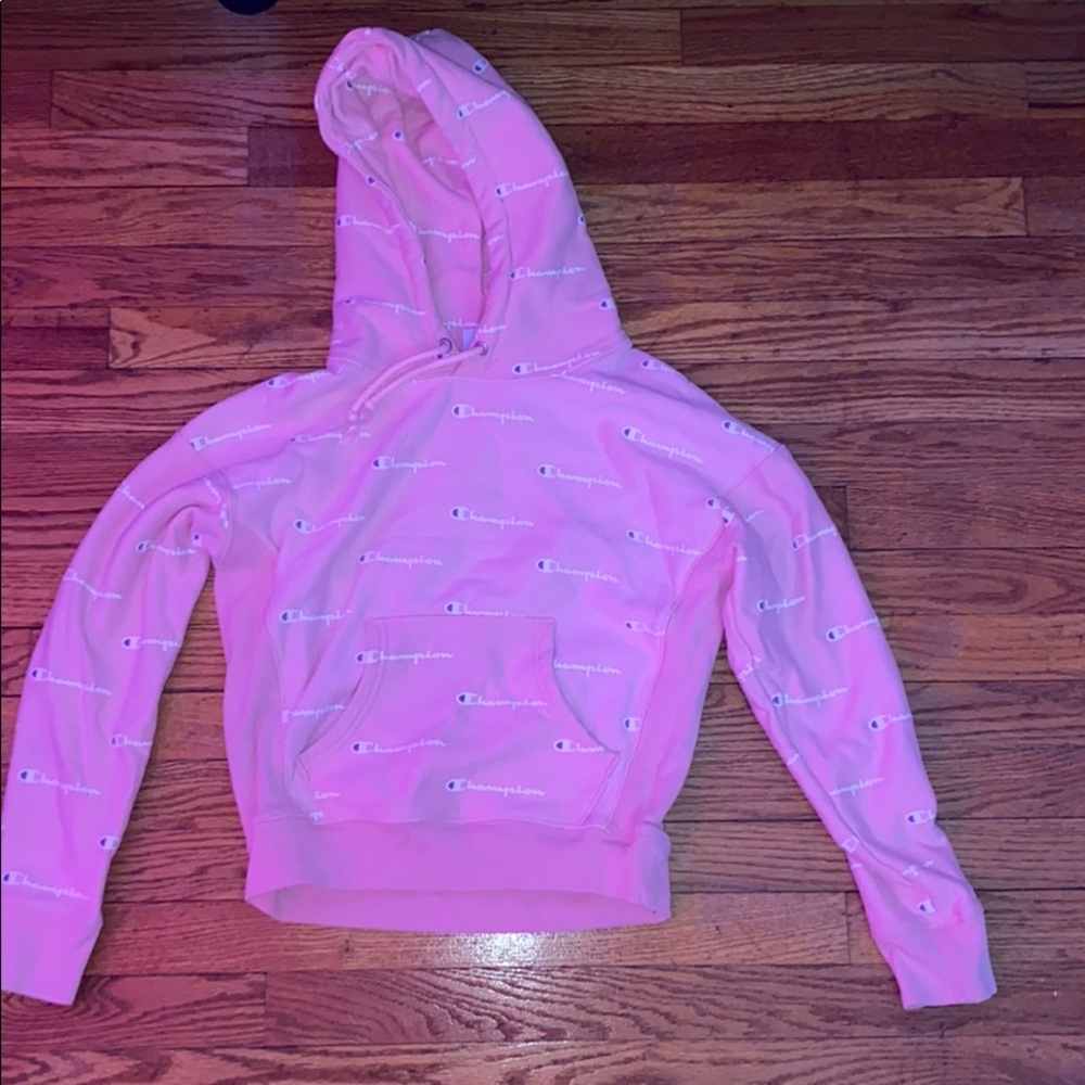 Pink and whirs champion set